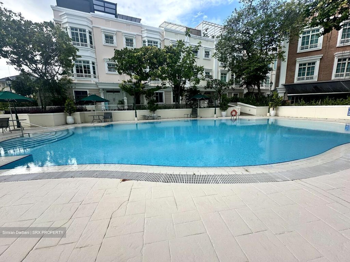 Kew Crescent (D16), Terrace #471351031